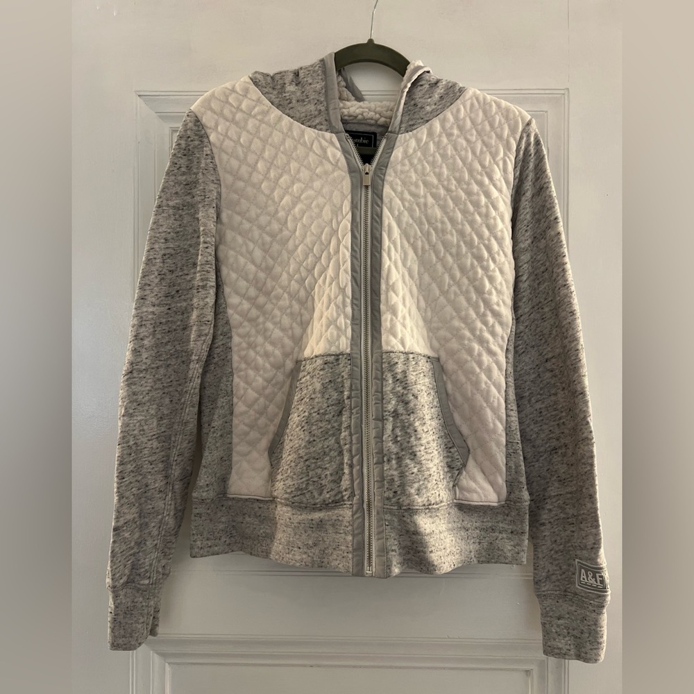 Abercrombie & Fitch Sherpa Lined Zip Up Hoodie - Medium